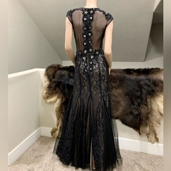 Custom Elegant and Sexy Floral Lace With Beads & Sequins Mermaid Gown - Picture 11 of 16